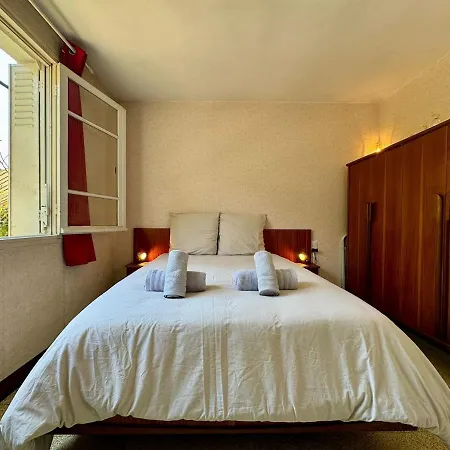 Maison Garriga 아파트